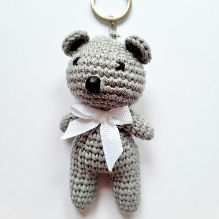 A004M BRELOK MIŚ szary